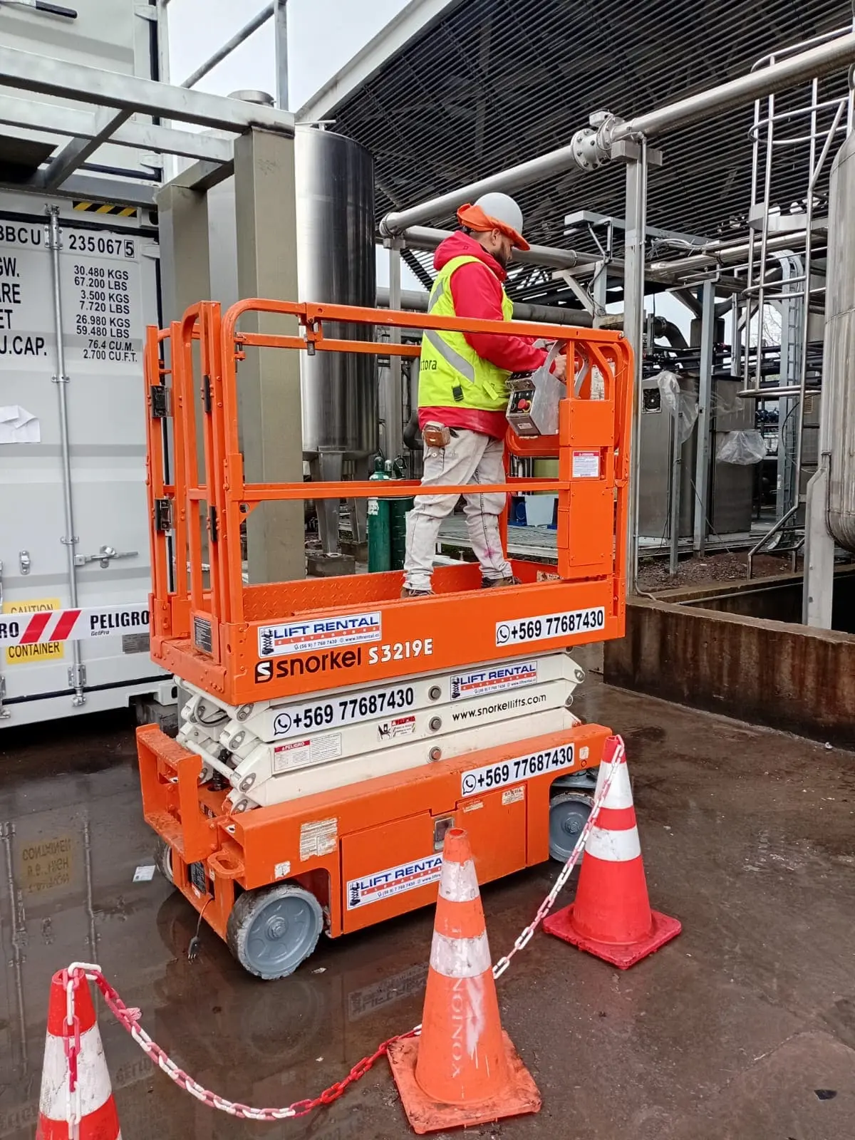 Tijera Eléctrica 8 metros Snorkel S3219E